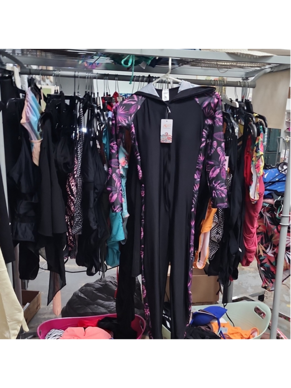 Migsma Women's Hooded Wetsuit Black/Purple Floral Full Zip Size M 160/85(M)
